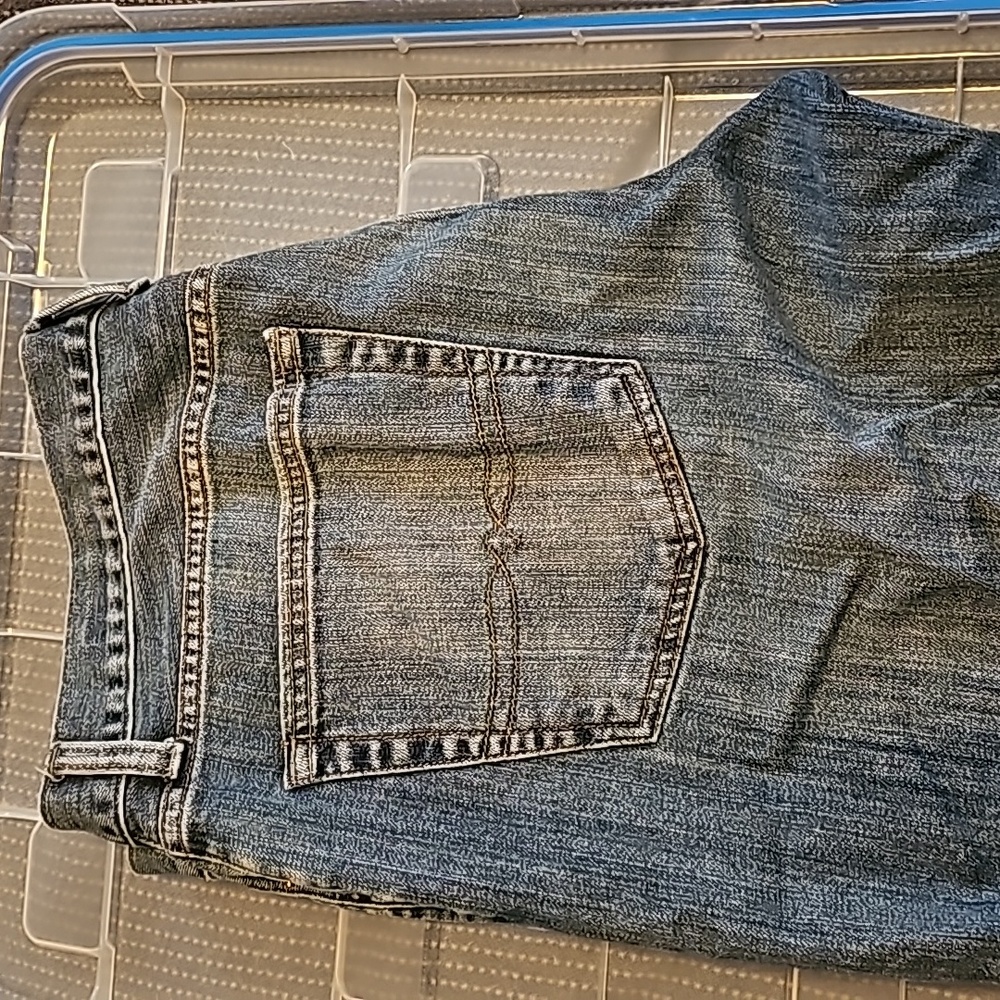 Lucky Vintage Straight Jeans